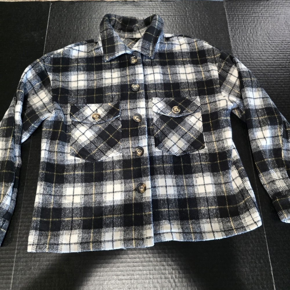 Flannel Plaid Button Down Shacket Size Small Black, White